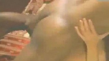 Сонная девчоночка чпокается в попу на анальном порно кастинге вудмана